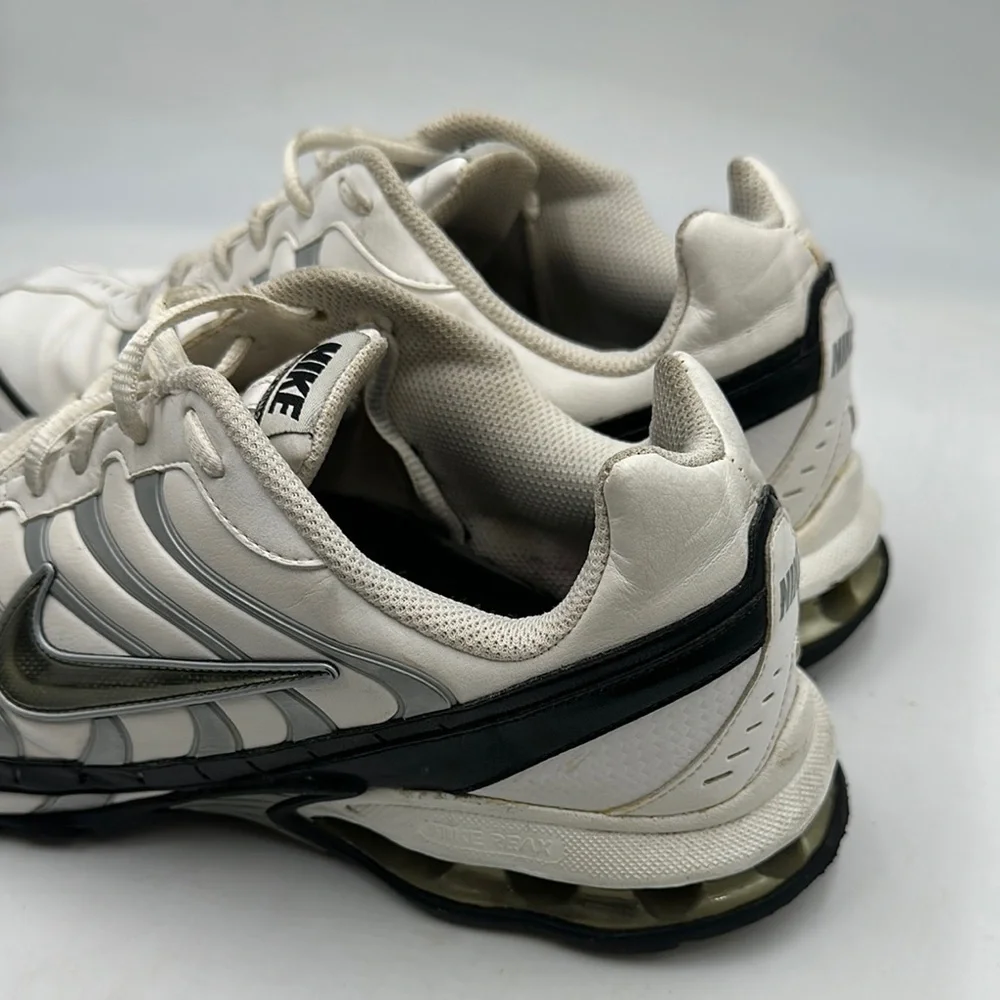 Nike Reax Run 3 Shoes Womens Size 11 White Leather Mesh Lace Up Low Top Sneakers